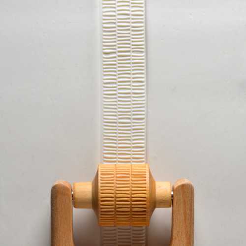 Medium Handle Roller