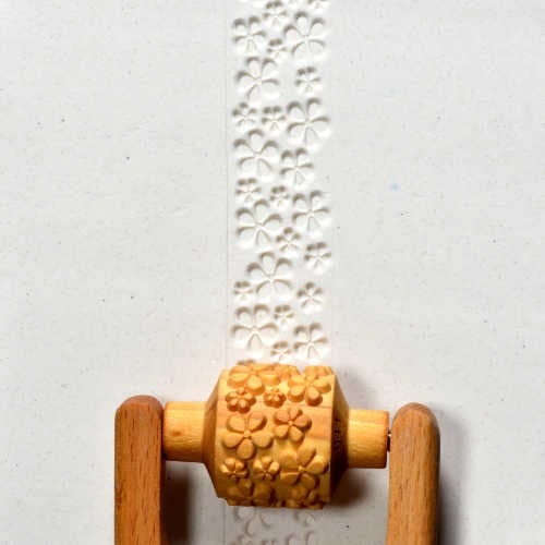 Medium Handle Roller