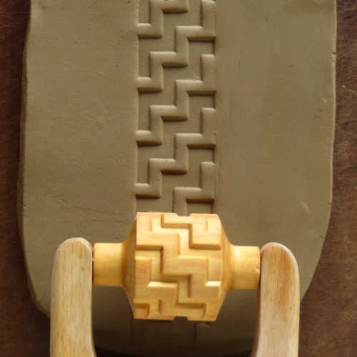 Medium Handle Roller