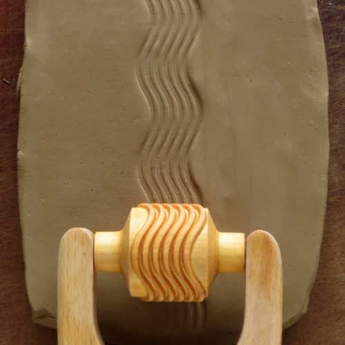 Medium Handle Roller